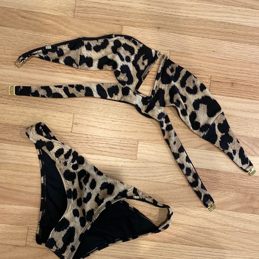Noooie beach bikini set